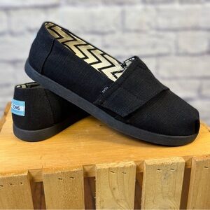 TOMS Classic Black Unisex Alpargata Slip-On’s